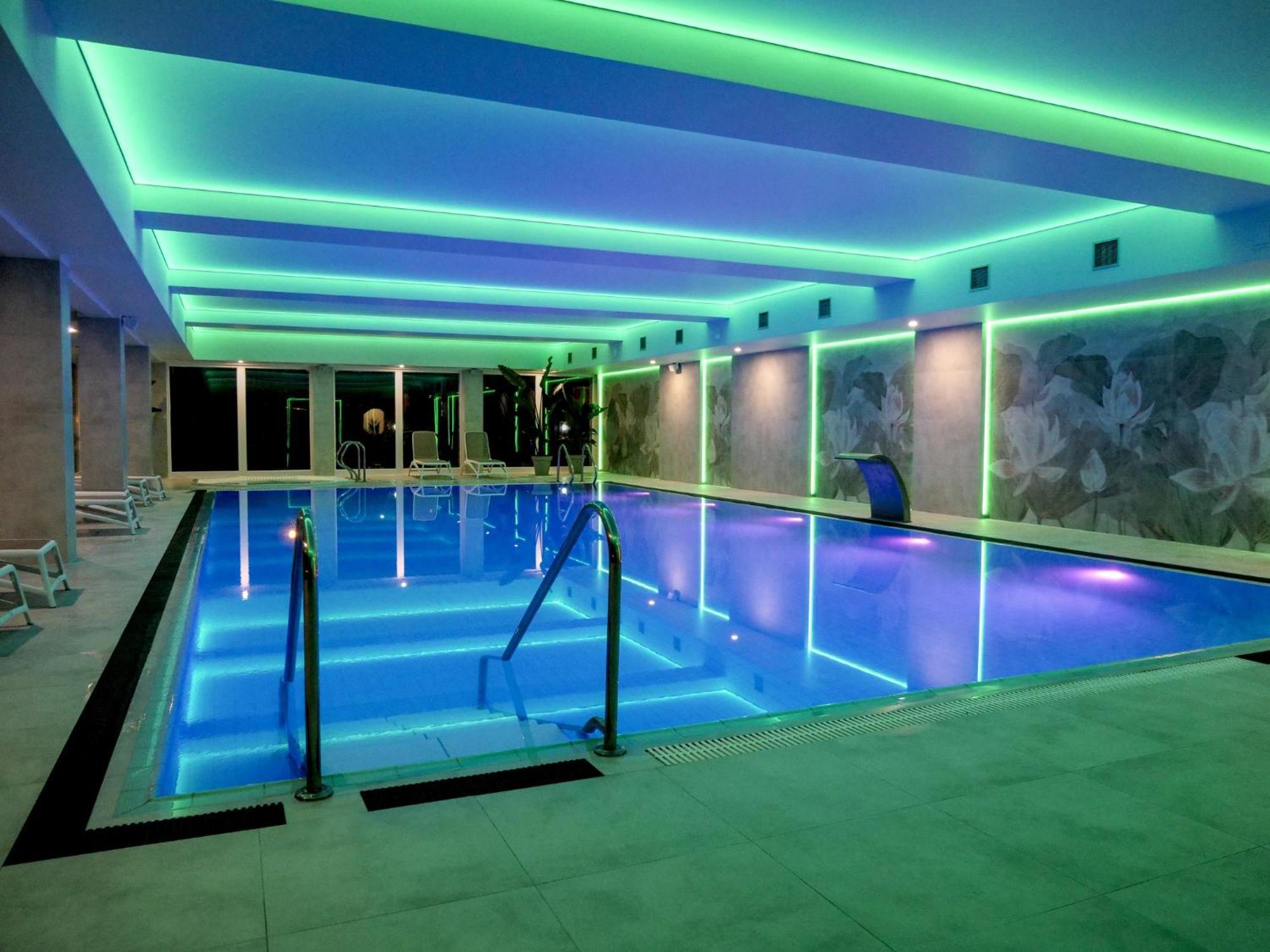 Krol Plaza Spa & Wellness Ярославец Экстерьер фото