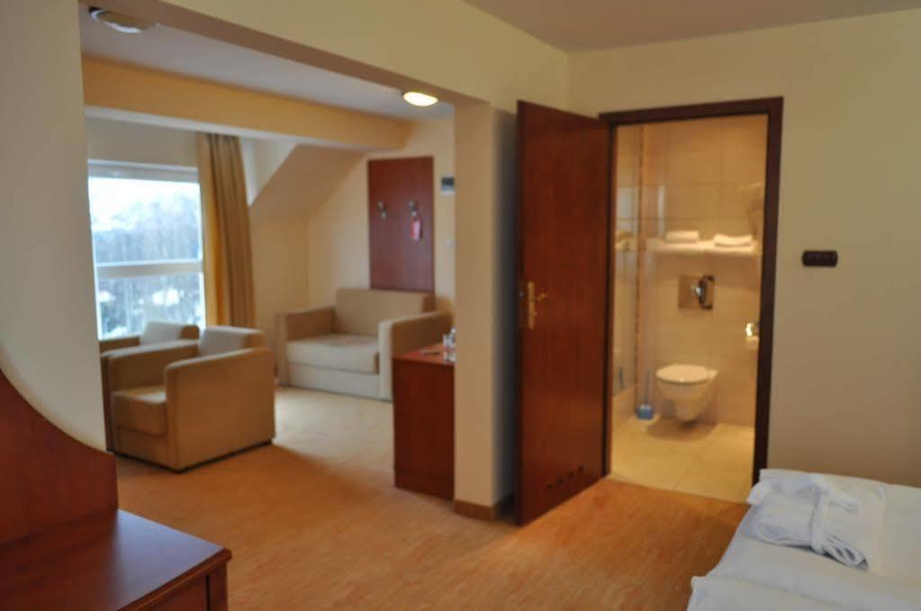 Krol Plaza Spa & Wellness Ярославец Экстерьер фото
